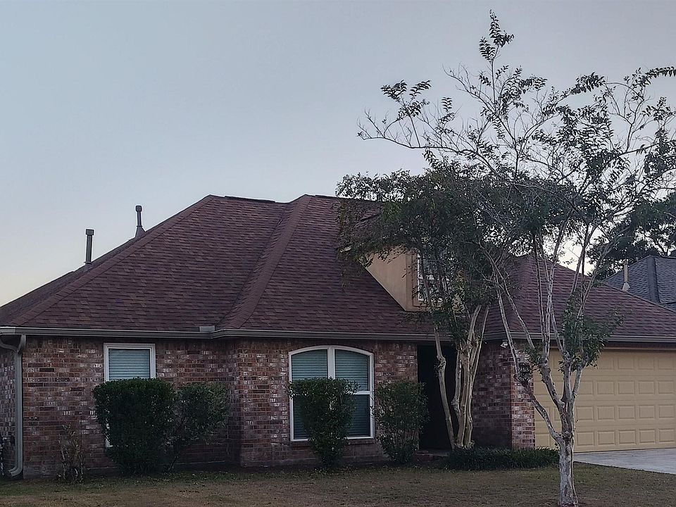 1st image of 23792 Rosemont Ave