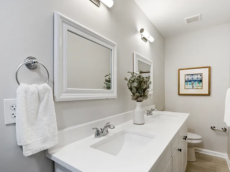 607 Densley Dr — Photo 8