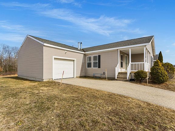 2nd image of 38 Tarah Way
