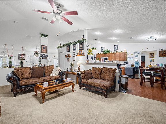 3rd image of 97106 Yorkshire Dr