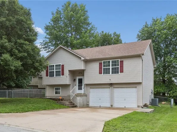 18317 E 24 Highway Cir, Independence, MO 64056