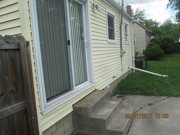 3rd image of 3564 Bremen St