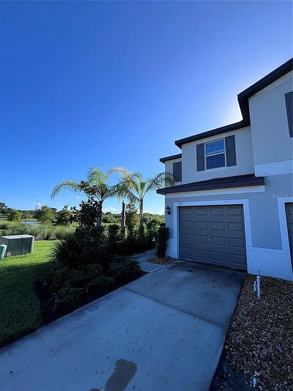 2 bed, 2.5 bath, 1541 sqft, $2,375 — Photo 3