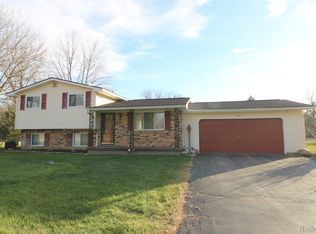 6452 Wagner Ave, Grand Blanc, MI 48439