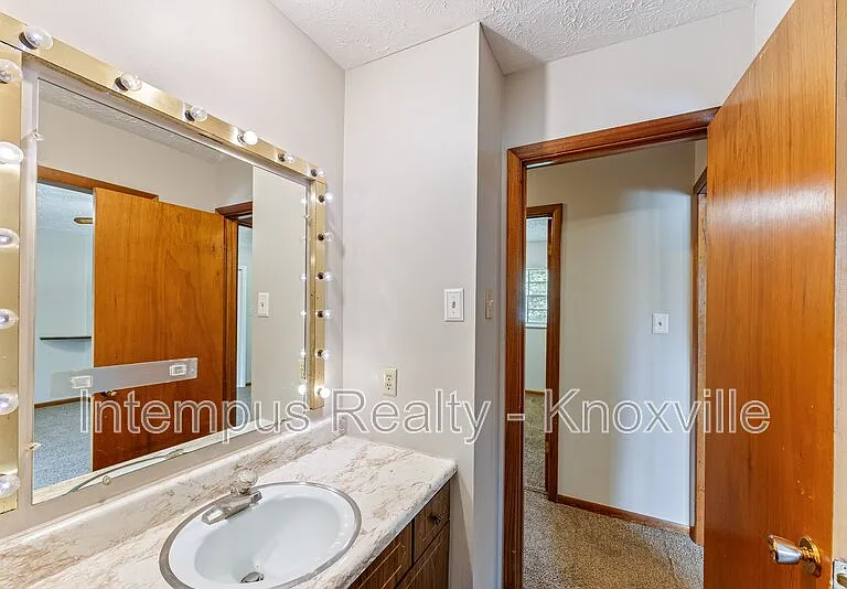8738 Gleason Dr — Photo 27