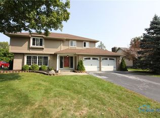 7060 Apple Creek Rd, Sylvania, OH 43560