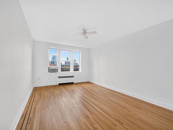 2nd image of 108 Palisade Ave APT A2