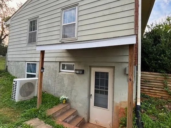 1210 Agnese St Unit B, Charlottesville, VA 22901