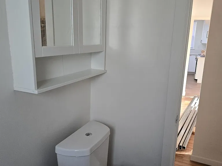 4527 Esther St — Photo 16