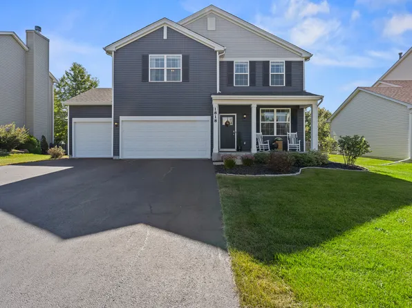1818 Cashel Ln, McHenry, IL 60050