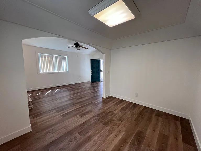1829 Burnett Way — Photo 9
