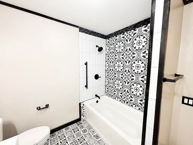 205 Cambridge Ln — Photo 20