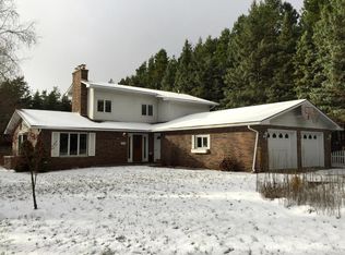 1060 Benson Dr, Gaylord, MI 49735