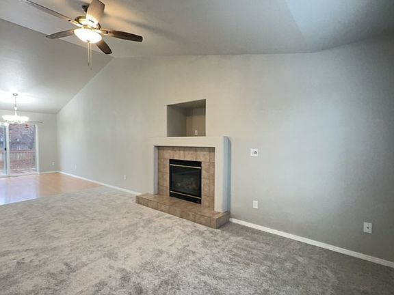 4th image of 1934 NW Oak Ave