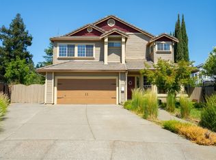218 Oak Valley Ct, Vacaville, CA