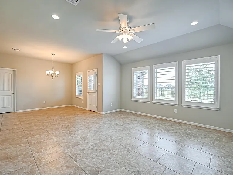 2818 Canadian Goose Ln — Photo 7