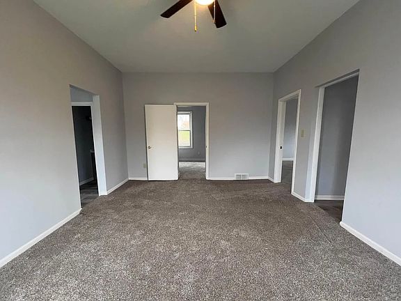 3rd image of 816 Taylor St
