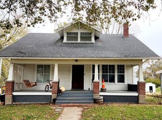 607 East St, Lathrop, MO 64465