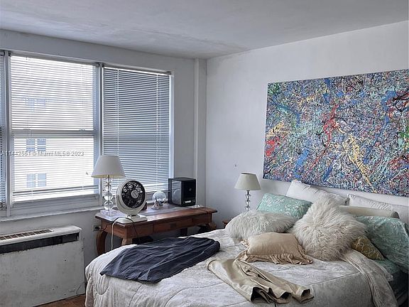 4th image of 1250 West Ave APT 15G