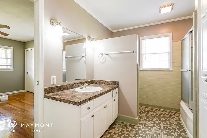 3352 Ridgefield Dr — Photo 9