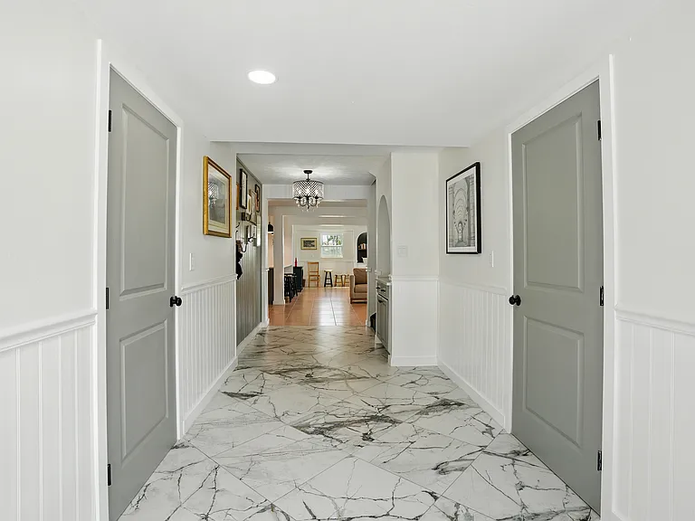 Mockingbird Dr — Photo 10