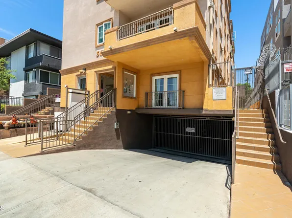 5633 Carlton Way #403, Los Angeles, CA 90028