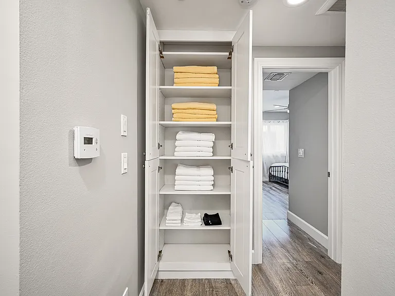 5306 Seashore Dr — Photo 11