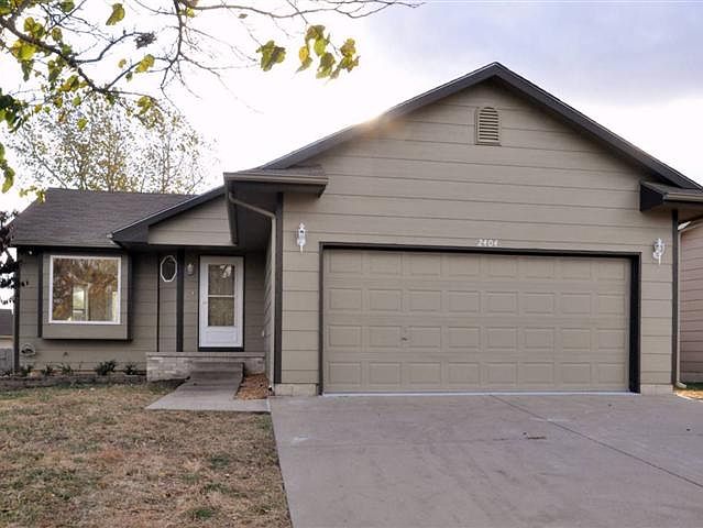 1st image of 2404 N Mainsgate Dr