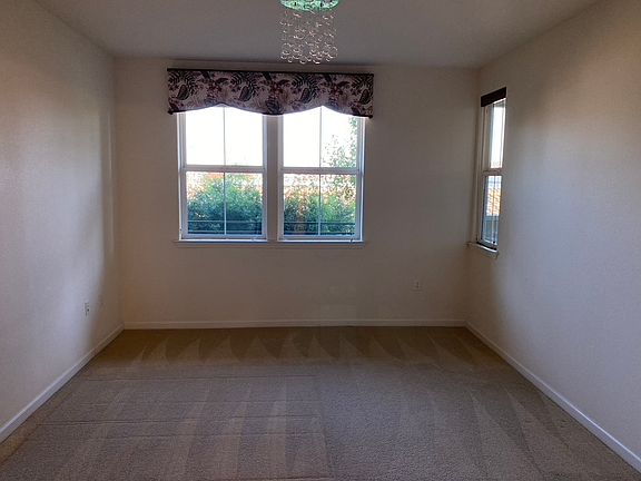 5th image of 600 S Abel St Unit 226