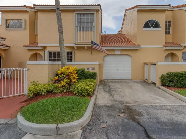 11415 Lakeview Dr #2-D, Coral Springs, FL 33071