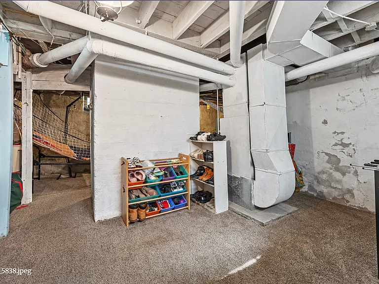 26 Herkimer St — Photo 13