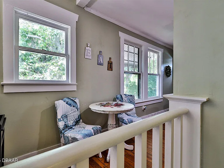 303 Washington St #A — Photo 5