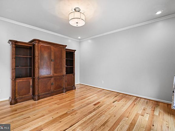 3rd image of 7584 Sweetgum Ct