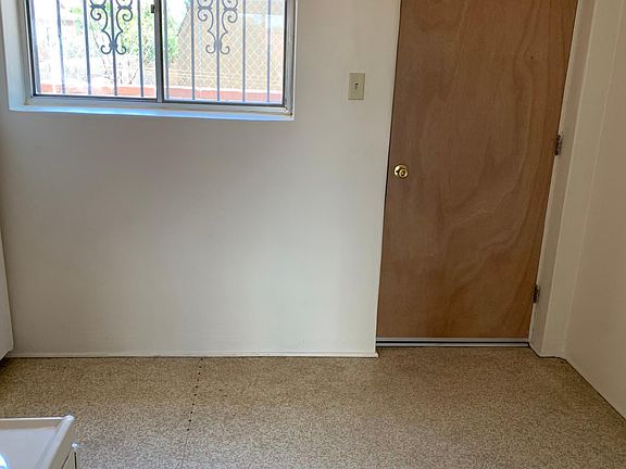 3rd image of 1033 Truman St SE APT 7