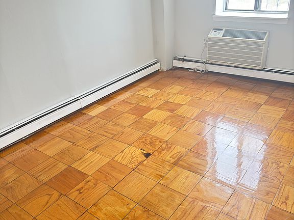 4th image of 14016 34th Ave #1207A