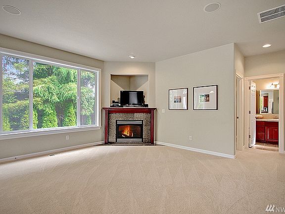 2nd image of 5748 Ashbourne Ln SE