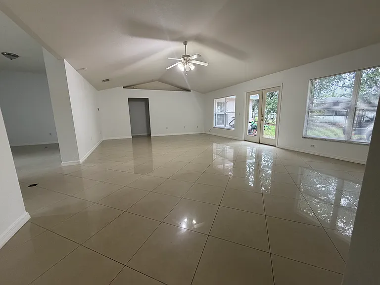 6759 Krenson Oaks Cir — Photo 9