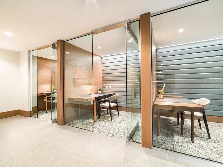 Private work suites at Modera McGavock offer quiet focus and polished design, with downtown Nashville only minutes away for workday-to-night transitions.