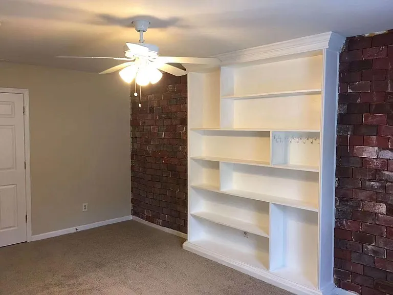 211 Park Pl — Photo 6