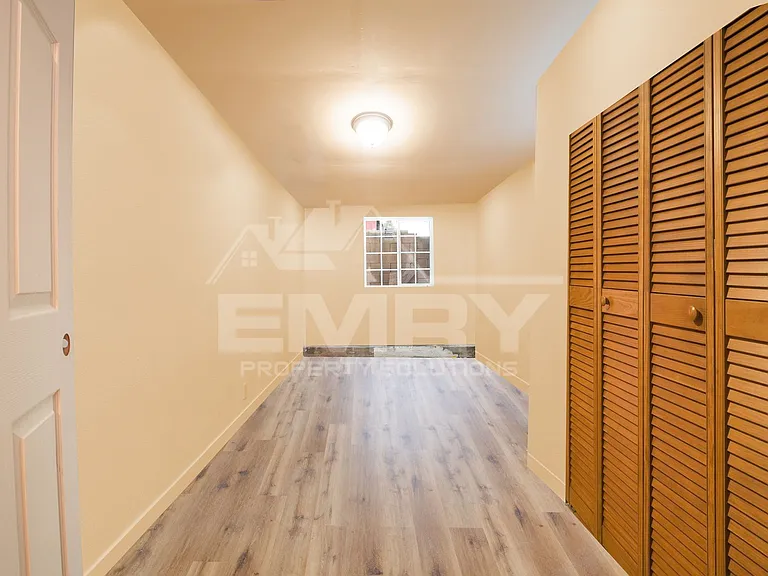 1125 S Evergreen Ave — Photo 5