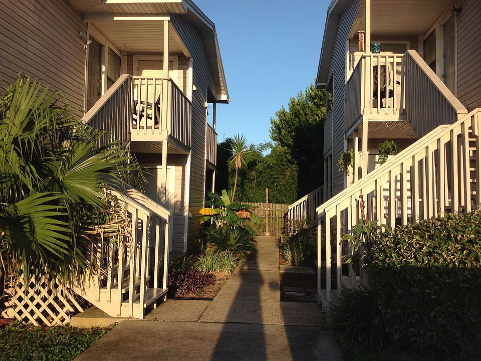 1st image of 1279 Redwood Ln APT E
