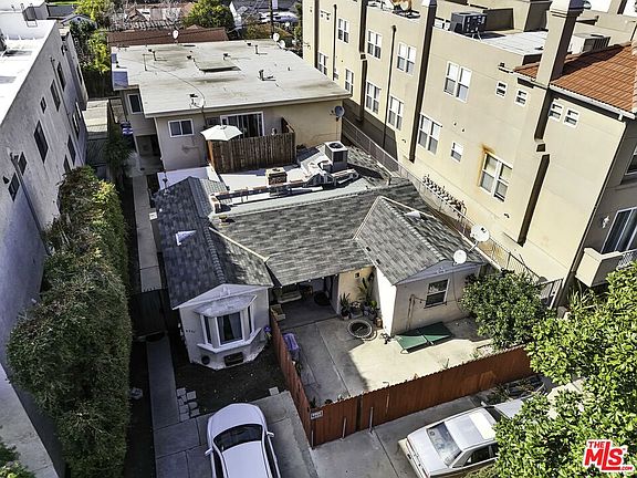 2nd image of 4525 Coldwater Canyon Ave