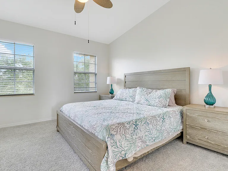 123 E Thatch Palm Cir — Photo 13