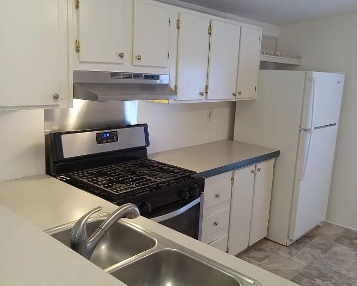 945 N Auburn Ave #43 — Photo 6