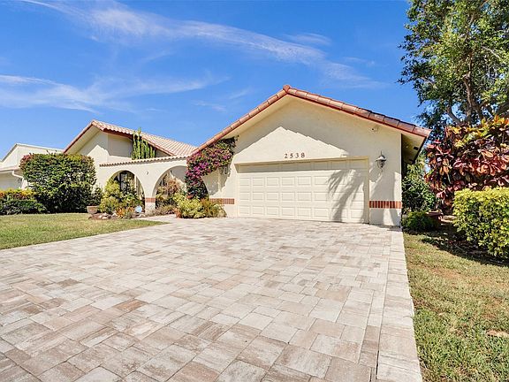 5th image of 2538 SW 23rd Cranbrook Place