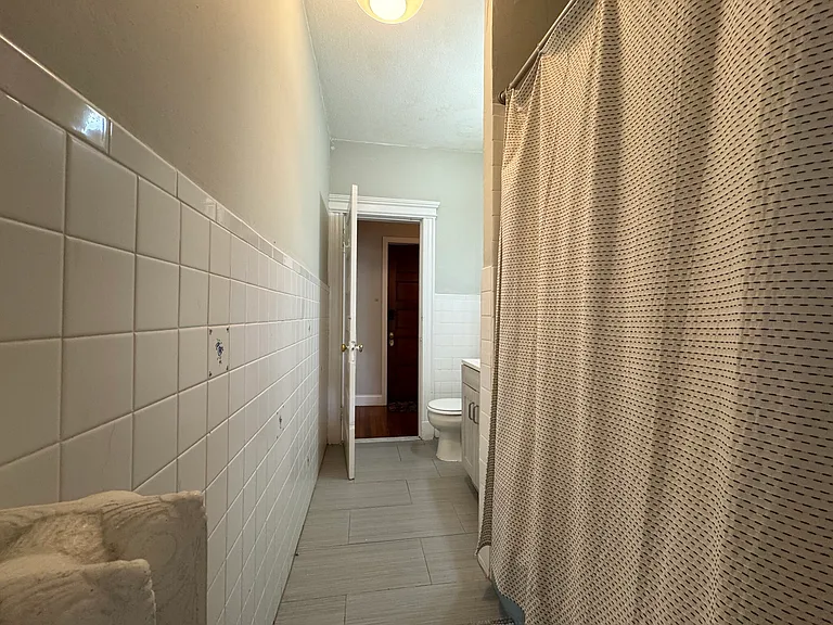 1905 Beacon St #1R — Photo 17