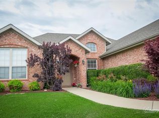 321 Halleck Coach Rd, Centerton, AR 72719