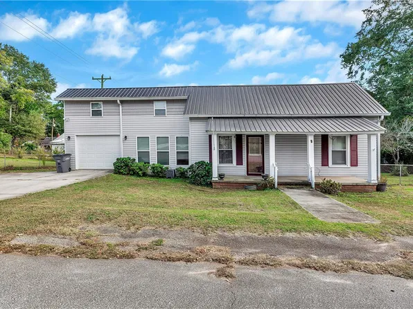 9 Jackson St, Liberty, SC 29657