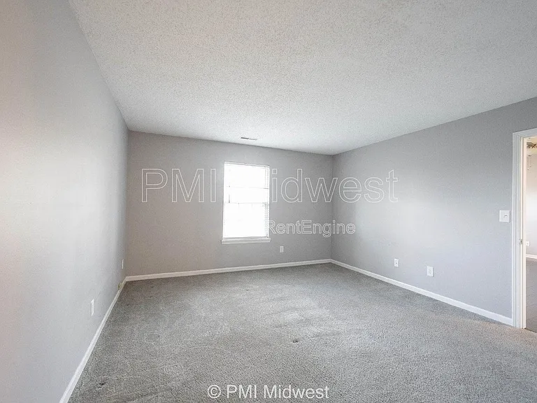 7912 Bitternut Dr — Photo 16