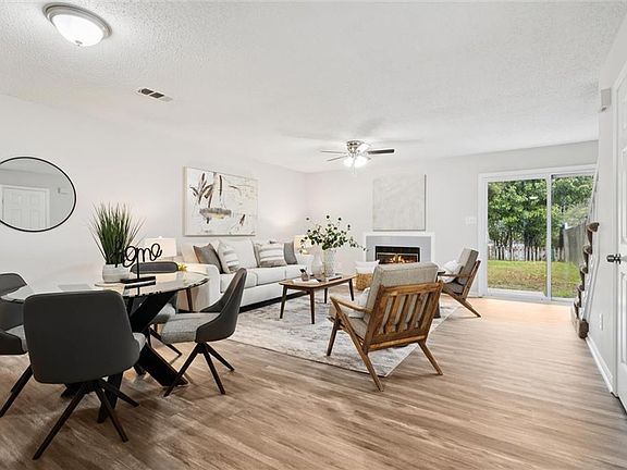 4th image of 3004 Glastonbury Cir